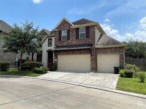 Building Photo - 2116 Rosenthal Ln