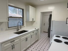 Building Photo - 3143 Freeport Blvd