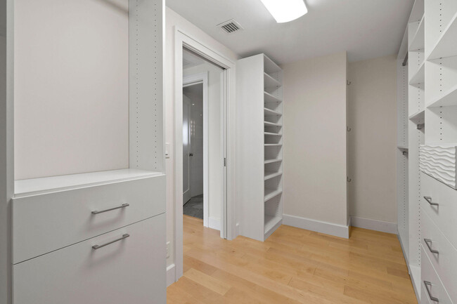 Building Photo - 2295 S Ocean Blvd