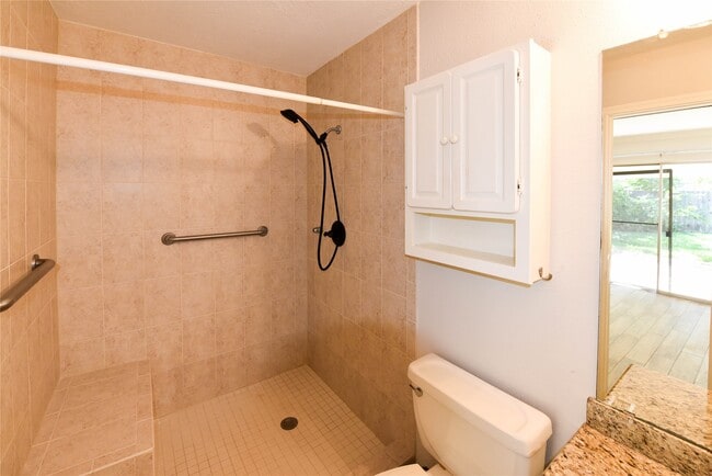 Building Photo - 8558 Laurel Trails Dr