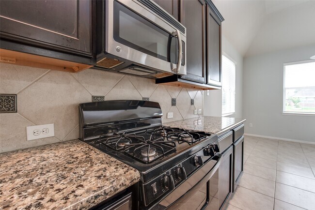 Building Photo - 3931 Medici Ct