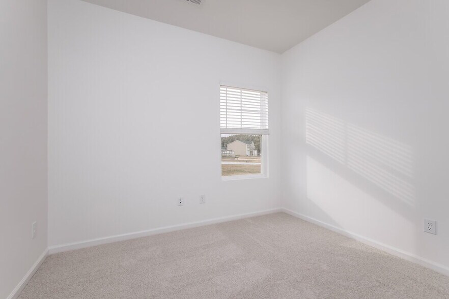 Building Photo - 126 Digging Time Ave