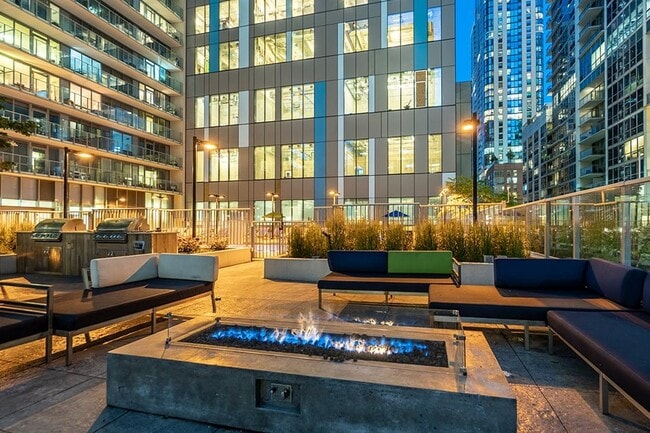 Building Photo - 323 E Wacker Dr