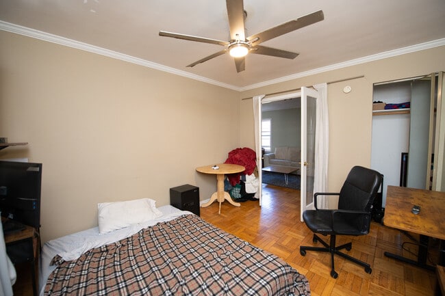 Building Photo - 524 Michigan Ave