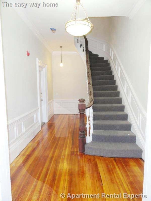 Building Photo - 358 Broadway