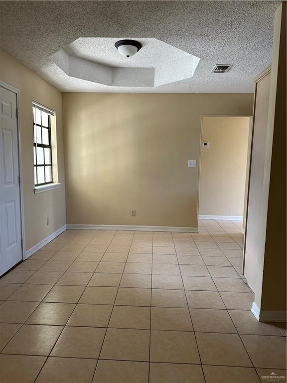 Building Photo - 35 Floresta St