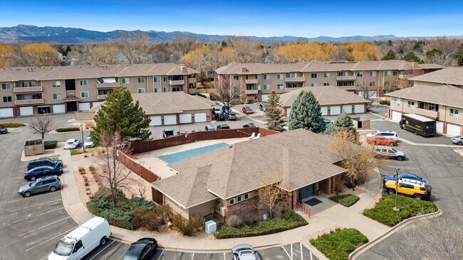 Building Photo - Students Welcome! 3 Bed, 2 Bath Condo in Rockbridge, SE Fort Collins