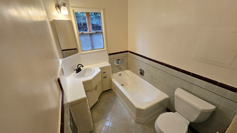 Building Photo - 1629 N Hobart Blvd