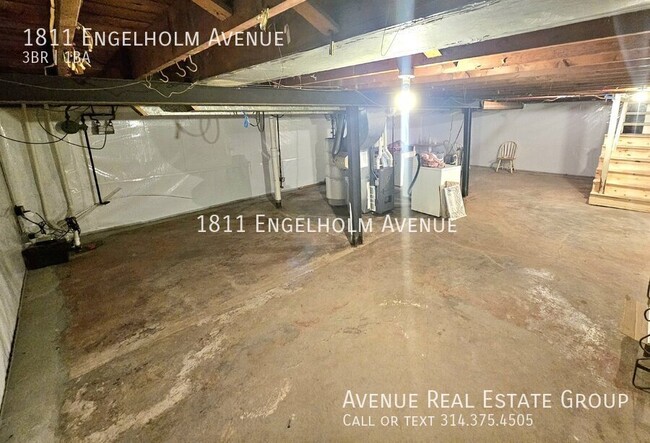 Building Photo - 1811 Engelholm Ave