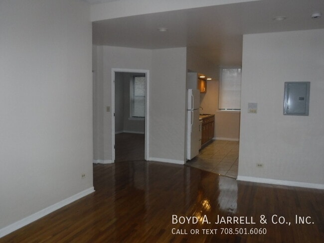 Building Photo - 5657 S Indiana Ave