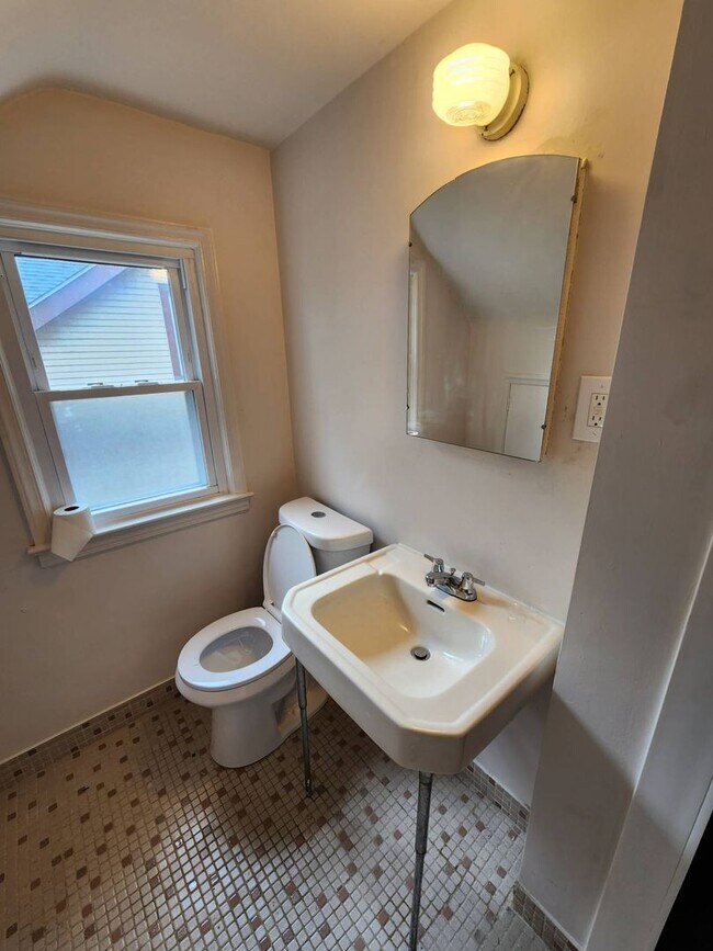 Building Photo - Move-In Special: Save $300 on This Charmin...