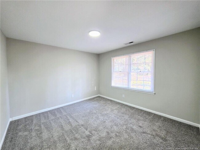 Building Photo - 7525 Kisco Dr