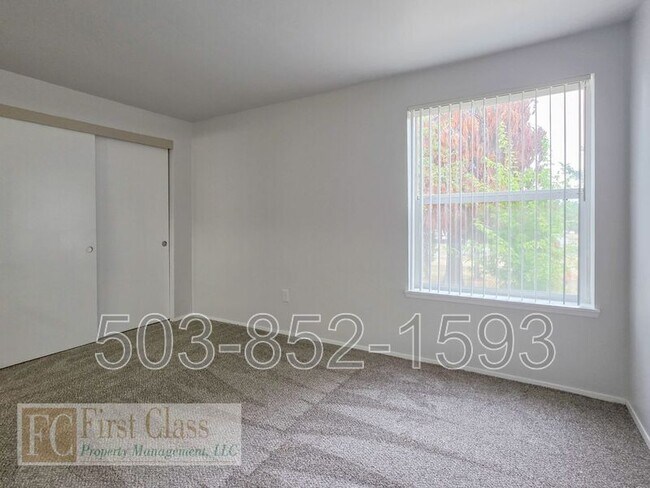 Building Photo - 1255 NW 183rd Ave