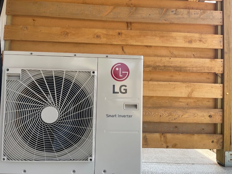 Building Photo - 2044 Solstice Ln