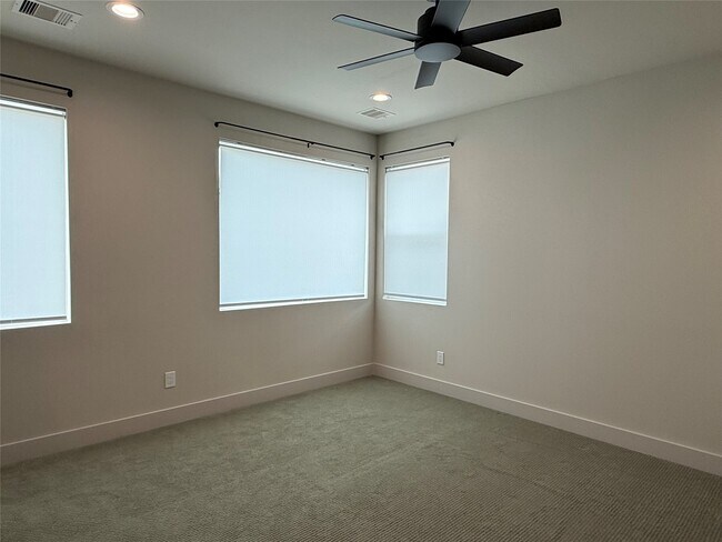 Building Photo - 6820 Rocinante Ln