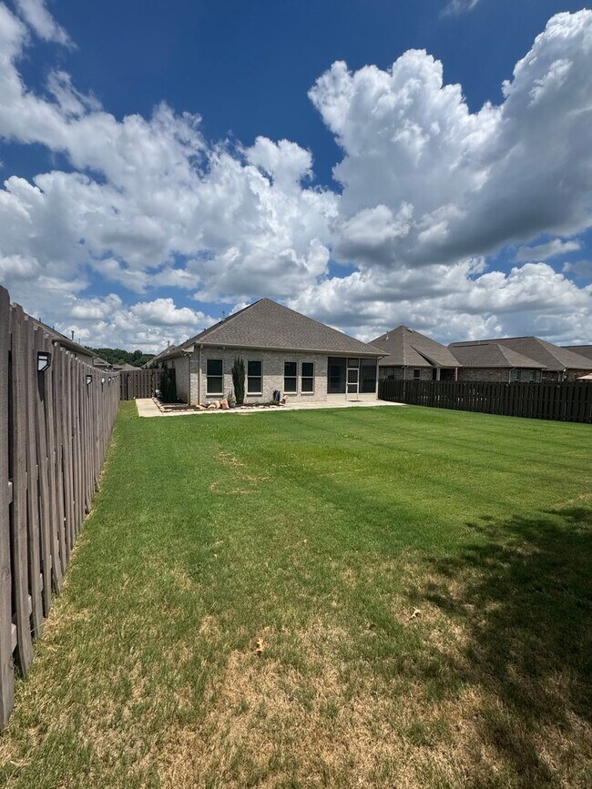 Building Photo - 234 Pumprock Dr