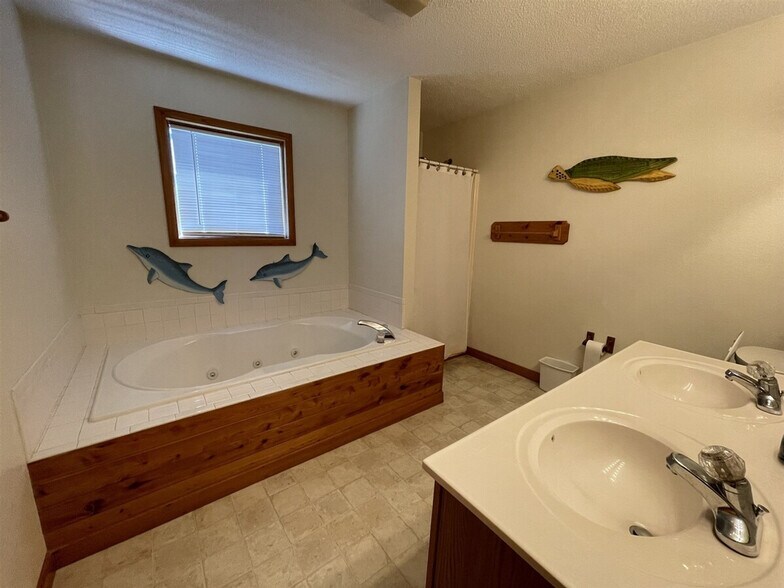 Building Photo - 54175 Outer Banks Scenic Byway