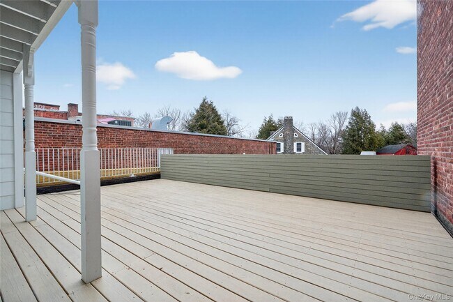 Building Photo - 316 Wall St