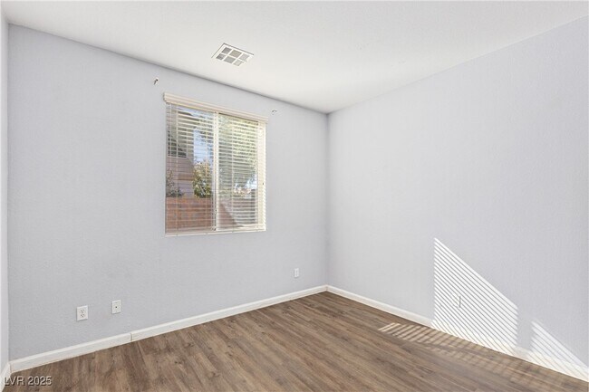 Building Photo - 9325 Dorrell Ln