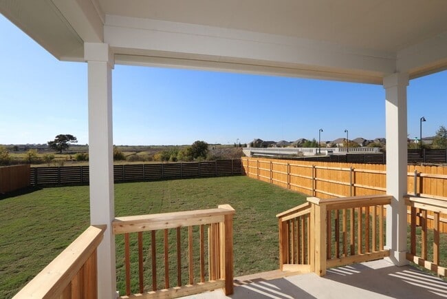 Building Photo - $1500 OFF 1 MO RENT!!-Bigger and Better than the rest!