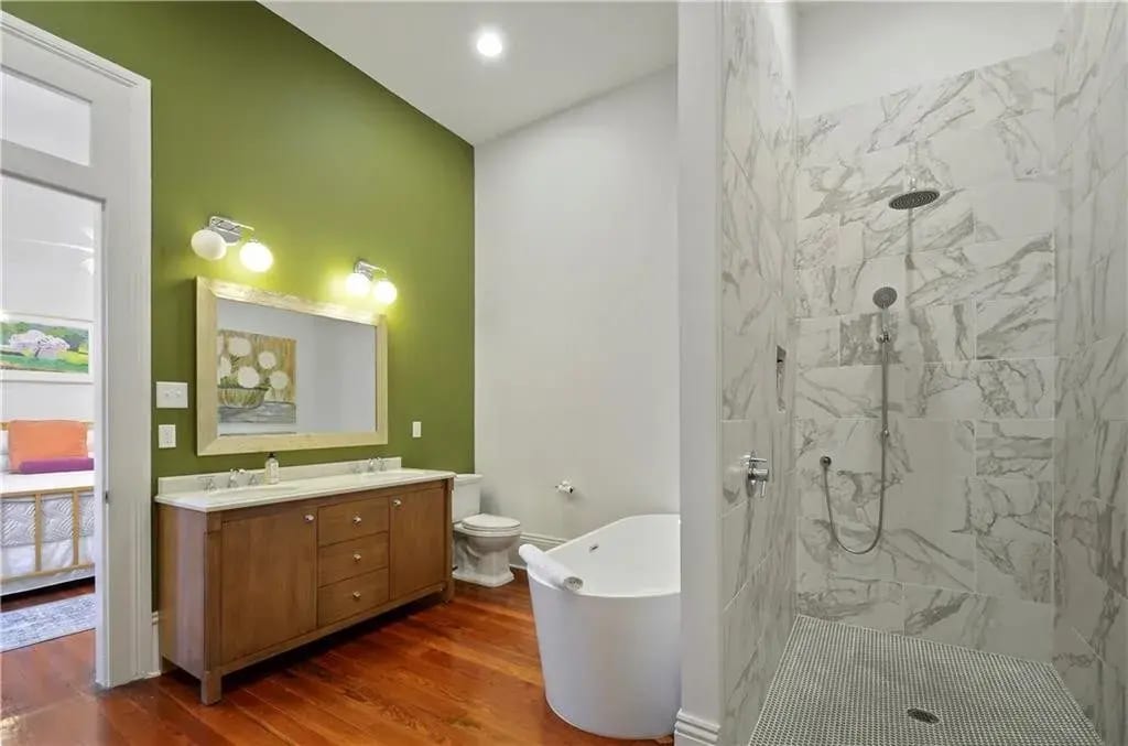 Building Photo - 435 Bouny St