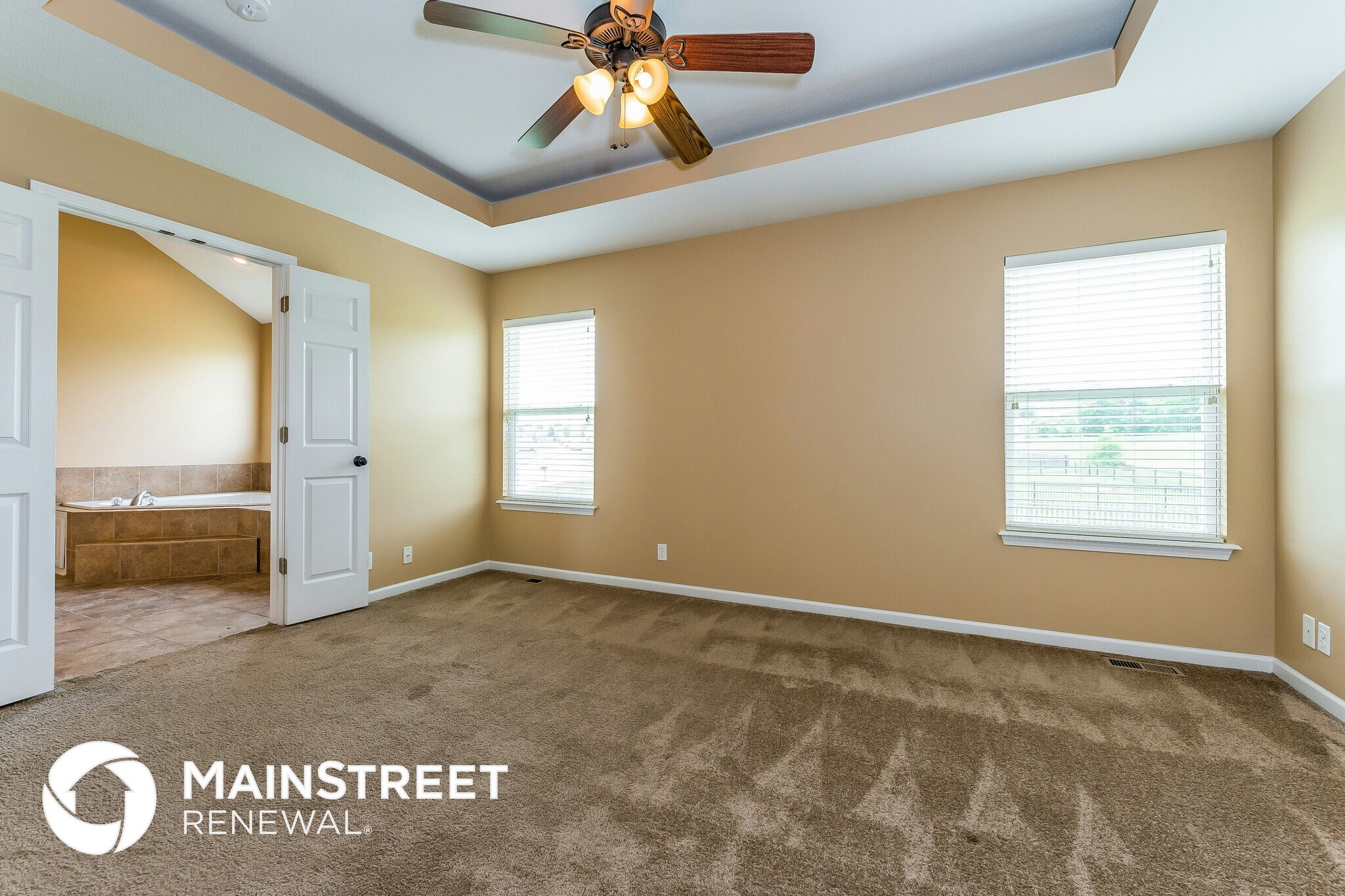 Building Photo - 1606 Fairway Ct