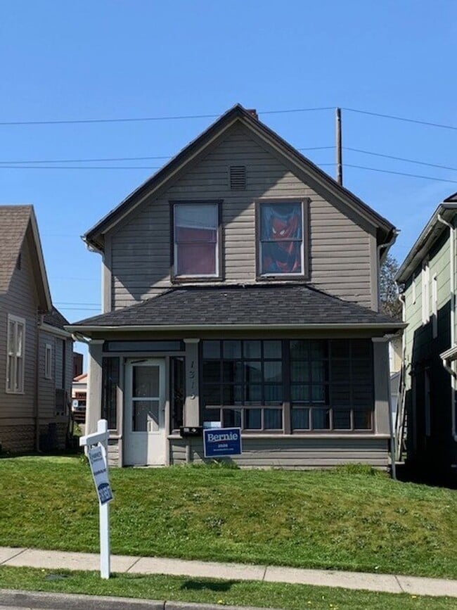 Building Photo - PRELEASING NOW! Available early September  2025 - 4 Bed/1.5 Bath