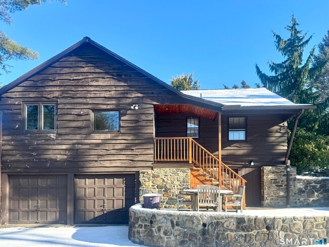 Building Photo - 10 Sunset Trail