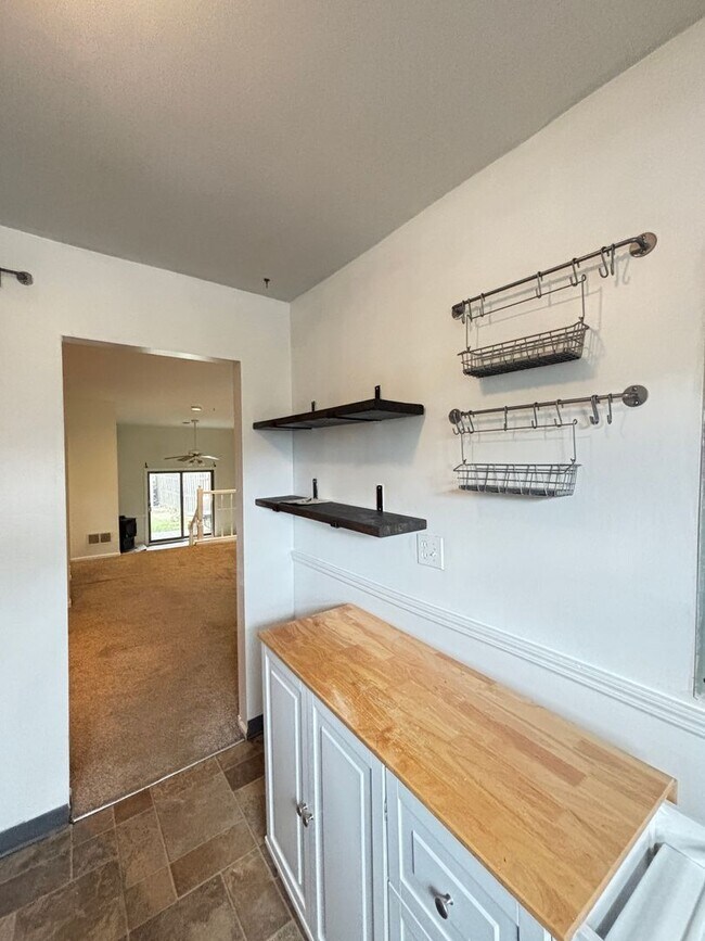 Building Photo - 3 bedroom Home for rent - Allentown