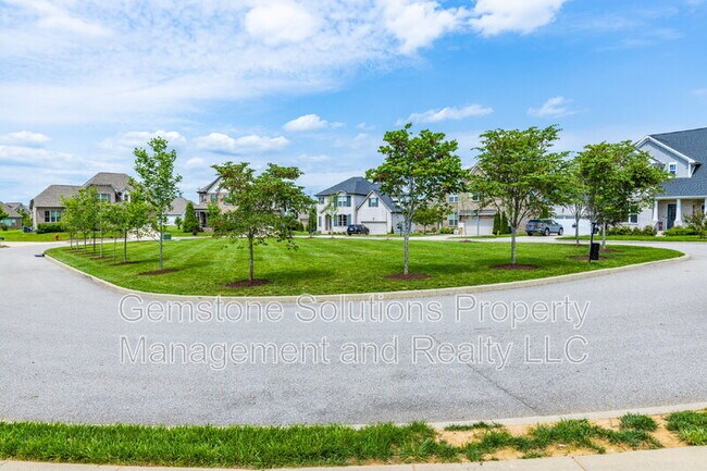 Building Photo - 2944 Hadley Close Ln
