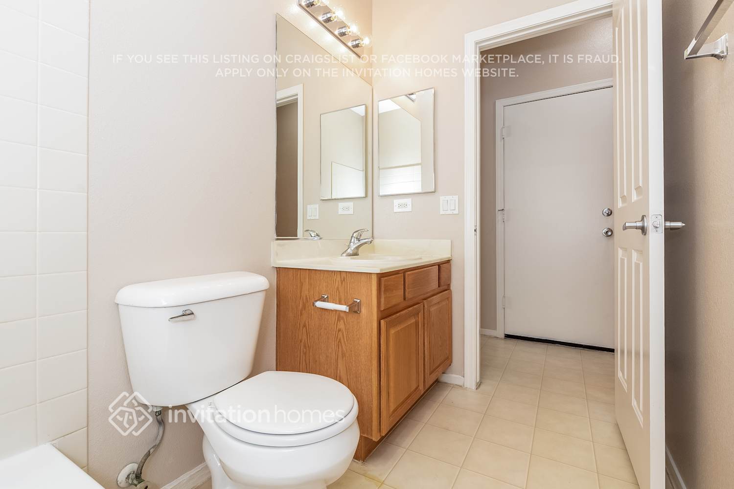 Building Photo - 1417 Lazy Hill Ranch Way