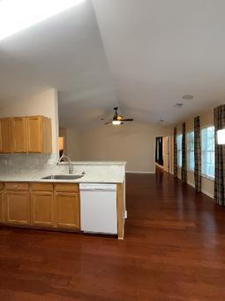 Building Photo - 118 Towering Pine Dr