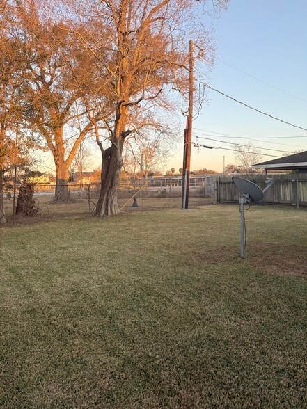 Building Photo - 3403 Tambour Dr