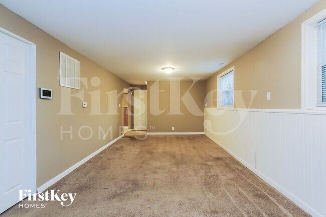 Building Photo - 612 S Jefferson St