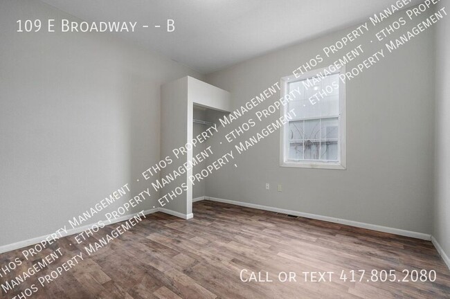 Building Photo - 109 E Broadway