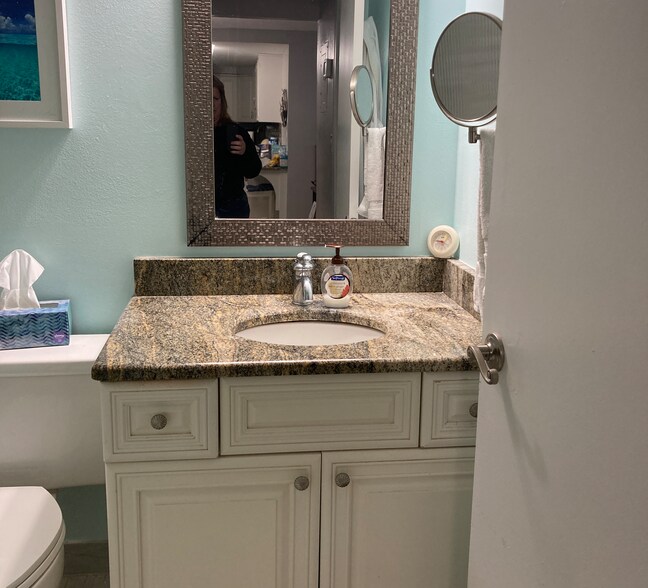 Primary Bath - 3215 S Ocean Blvd