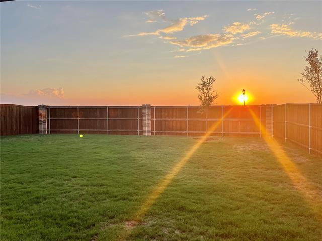 Building Photo - 2405 Lovegrass Ln