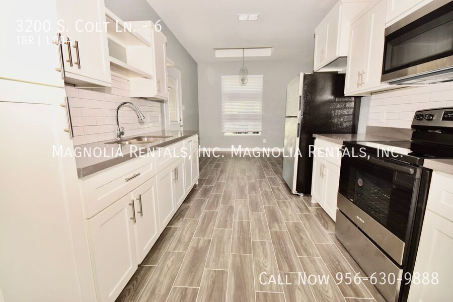 Building Photo - 3200 S Colt Ln