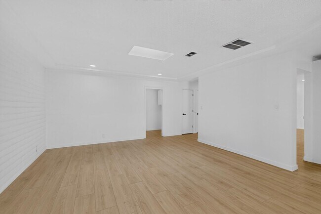 Building Photo - 824 Ortega Rd NW