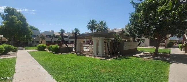Building Photo - 3301 E Earll Dr