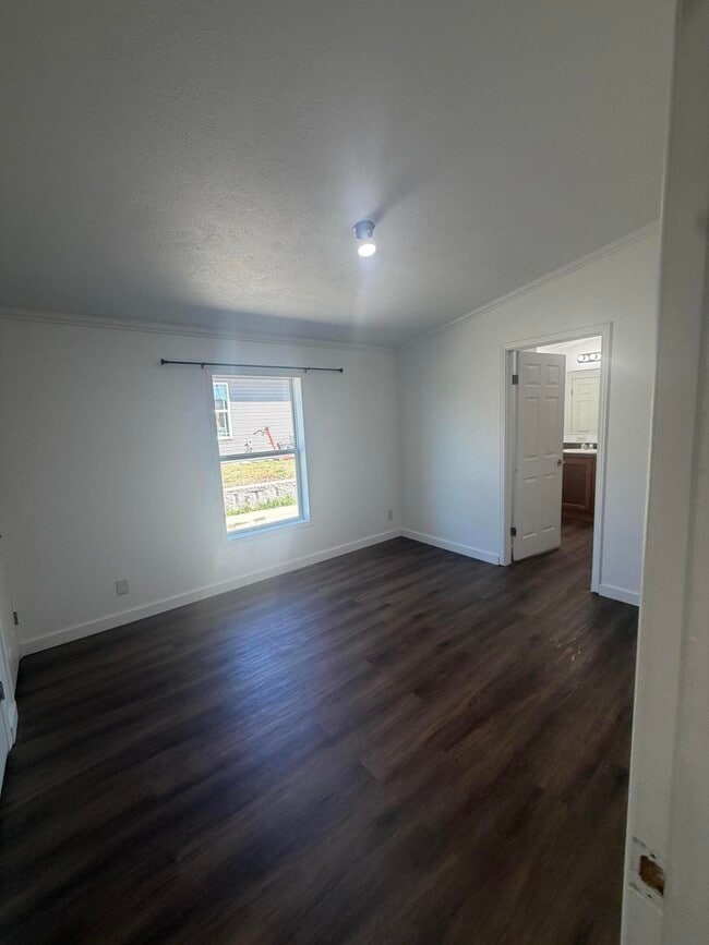 Building Photo - 2331 S Joplin Ave