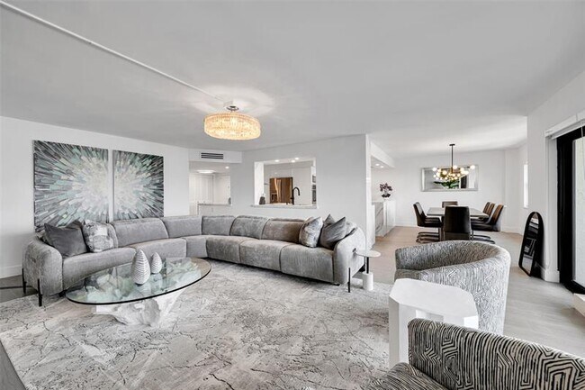 Building Photo - 5100 N Ocean Blvd