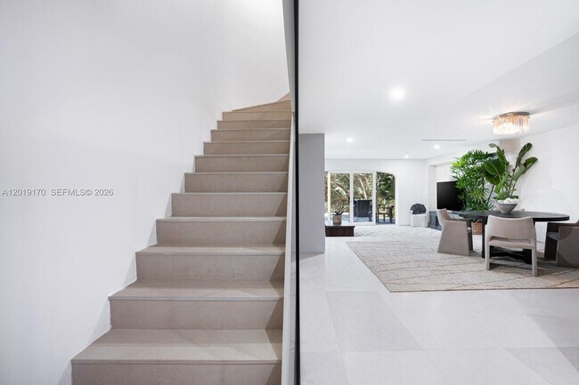Building Photo - 6206 Paradise Point Dr