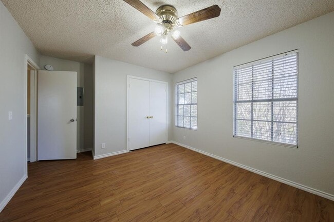 Building Photo - 13812 Spring Heath Rd