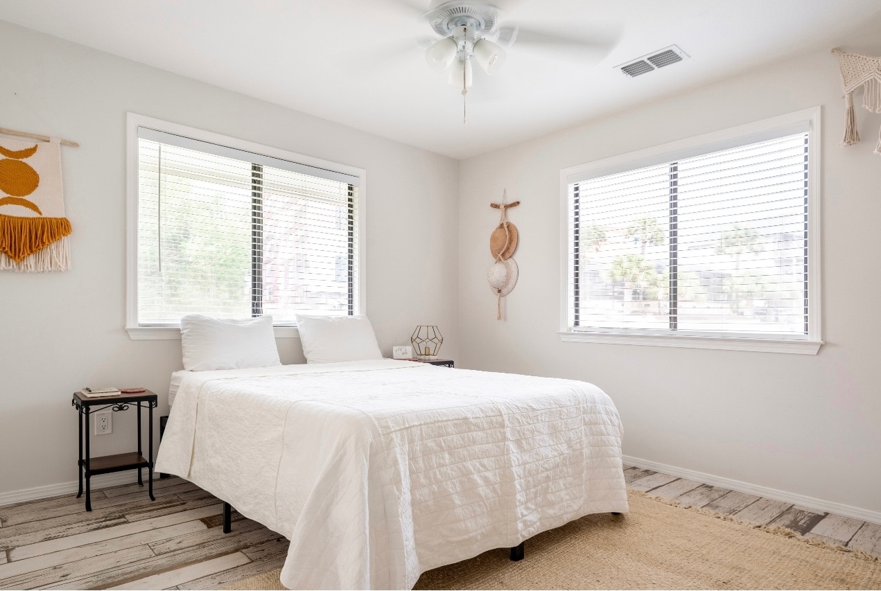 Building Photo - 322 Summit Dr