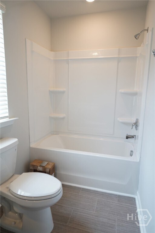 Building Photo - 111 Saltgrass Ln