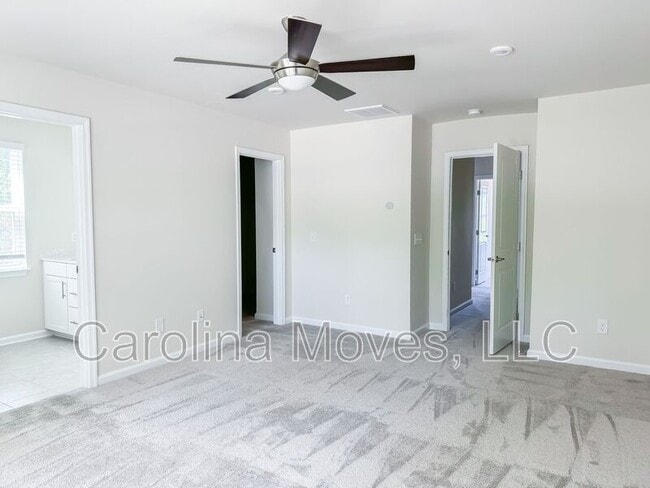 Building Photo - 2 Willomere Wy