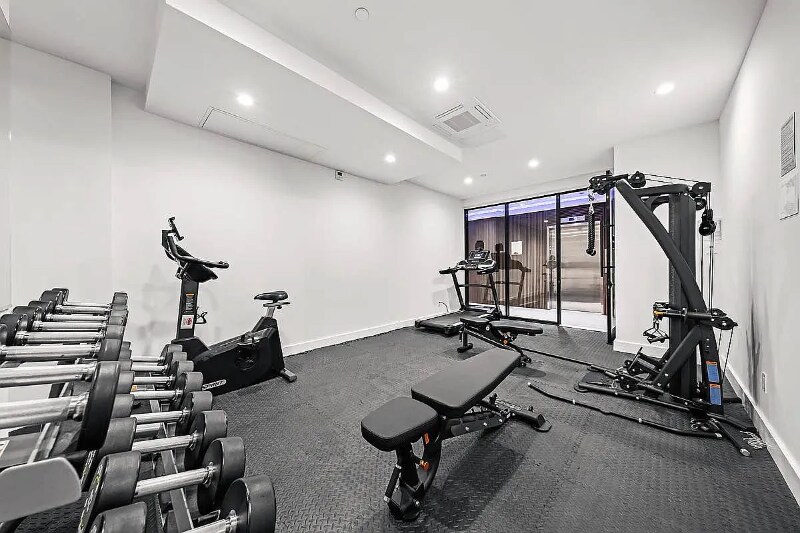 Building Photo - 23-33 Astoria Blvd