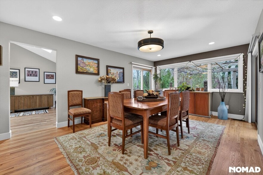 Building Photo - 8433 Sawtooth Ln