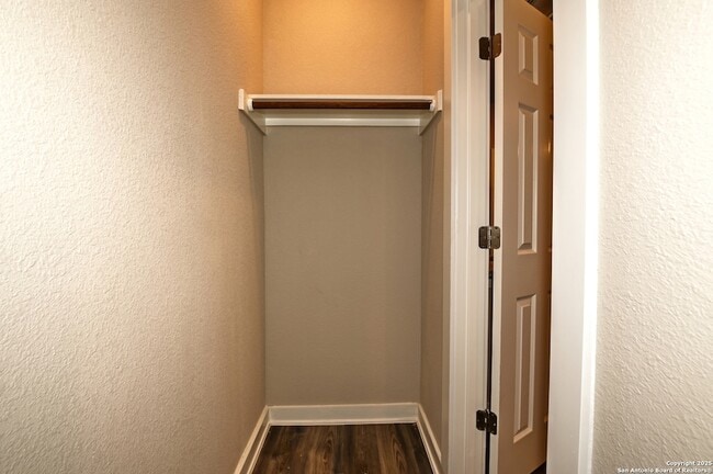 Building Photo - 11323 Clearmine St